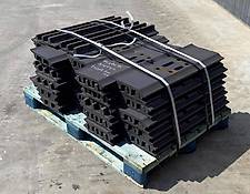 Case CX330 / CX350 SHOES / PADS Case CX330 / CX350 SHOES / PADS